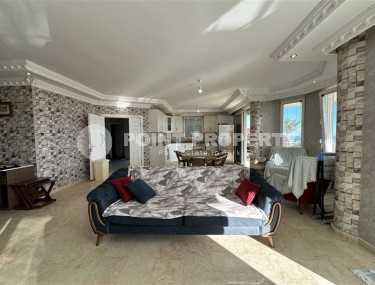 Two-storey villa with a swimming pool and a spacious garden area, with the possibility of obtaining Turkish citizenship-id-7814-photo-2