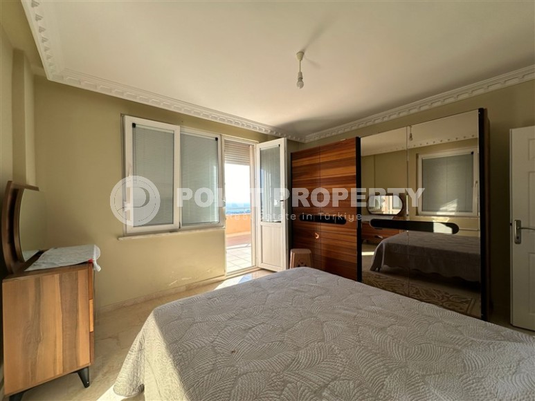 Two-storey villa with a swimming pool and a spacious garden area, with the possibility of obtaining Turkish citizenship-id-7814-photo-10