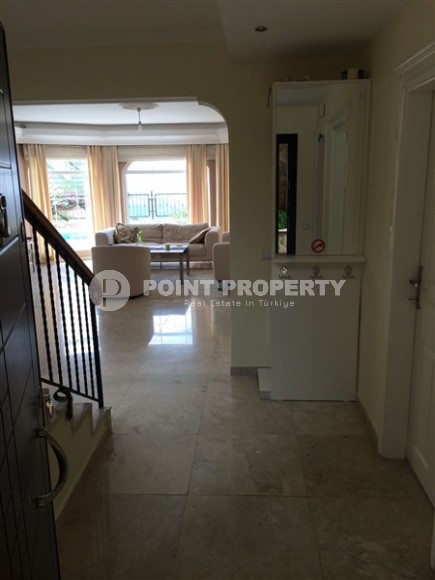 Атмосферная двухэтажная вилла в трех с половиной километрах от моря, в элитном районе Аланьи - Тепе-id-7815-фото-7