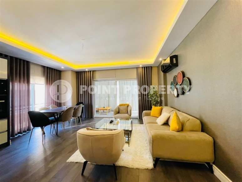 Spacious penthouse 3+1 with furniture, 160 m2. Just 200 m from the sea in Mahmutlar-id-1605-photo-8