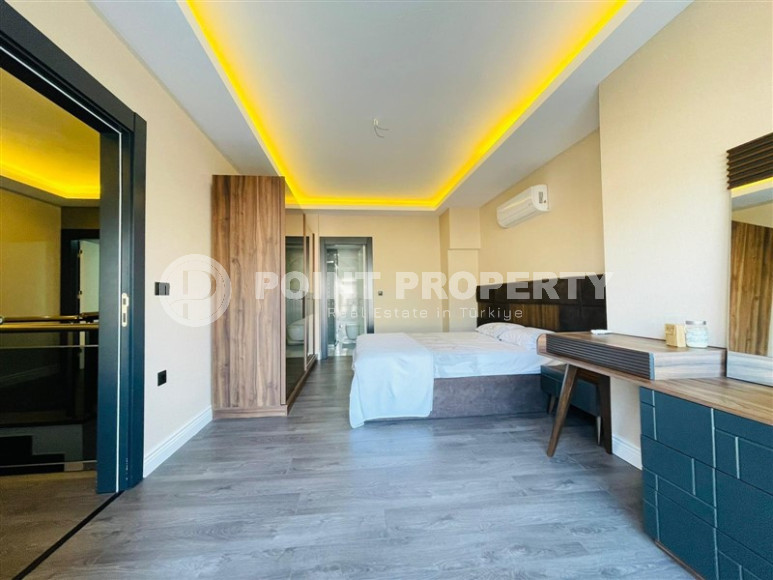 Spacious penthouse 3+1 with furniture, 160 m2. Just 200 m from the sea in Mahmutlar-id-1605-photo-11