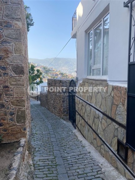 Меблированная квартира 3+1 с большой открытой террасой с видом на порт Аланьи, в историческом районе города - Кале-id-7819-фото-13