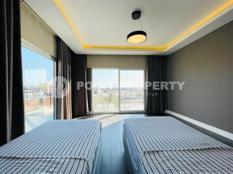 Spacious penthouse 3+1 with furniture, 160 m2. Just 200 m from the sea in Mahmutlar-id-1605-photo-14