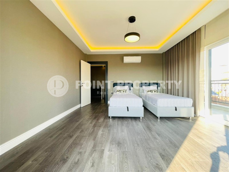 Spacious penthouse 3+1 with furniture, 160 m2. Just 200 m from the sea in Mahmutlar-id-1605-photo-15