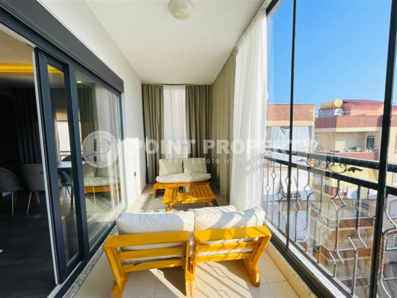 Spacious penthouse 3+1 with furniture, 160 m2. Just 200 m from the sea in Mahmutlar-id-1605-photo-21