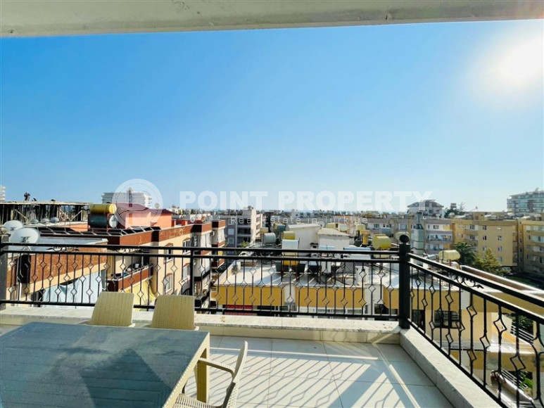 Spacious penthouse 3+1 with furniture, 160 m2. Just 200 m from the sea in Mahmutlar-id-1605-photo-24