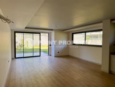 Large linear apartment with a private garden of 250 m2, on the 1st floor in a residence built in 2019-id-7827-photo-2