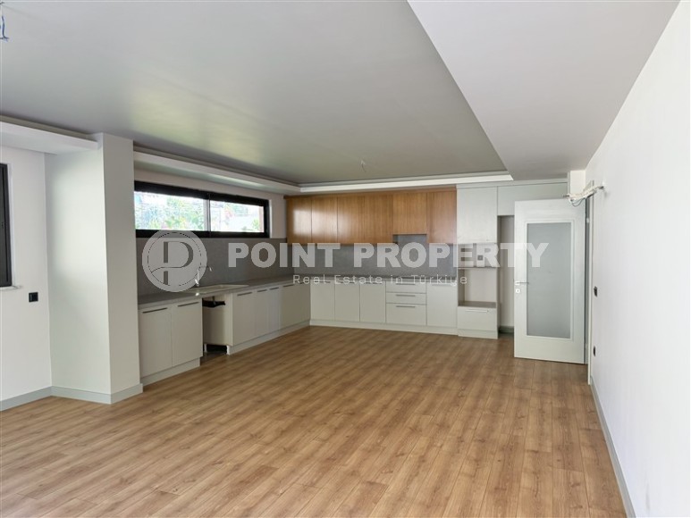 Large linear apartment with a private garden of 250 m2, on the 1st floor in a residence built in 2019-id-7827-photo-4