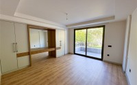 Large linear apartment with a private garden of 250 m2, on the 1st floor in a residence built in 2019-id-7827-photo-8