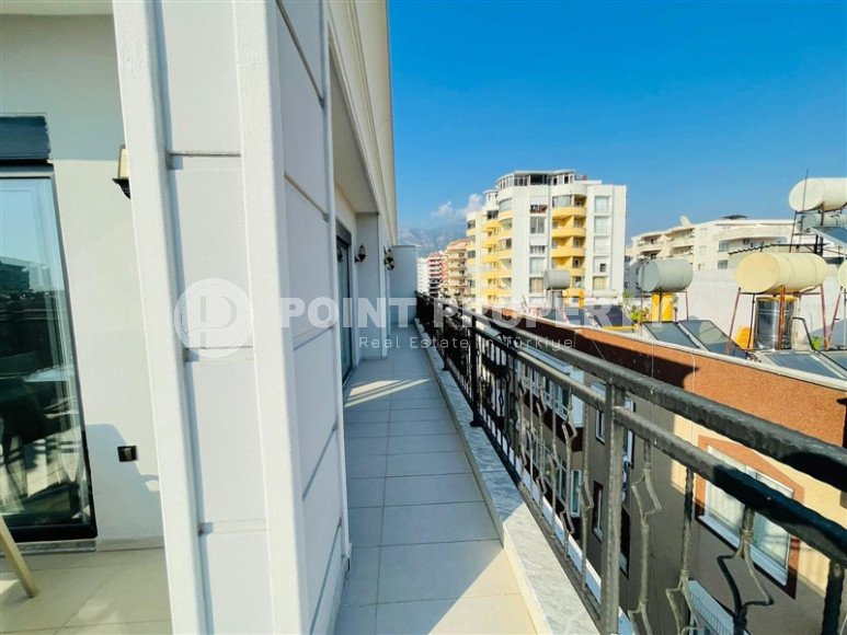 Spacious penthouse 3+1 with furniture, 160 m2. Just 200 m from the sea in Mahmutlar-id-1605-photo-26