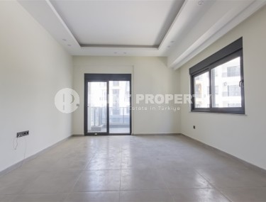 Квартира 1+1 с качественной чистовой отделкой в 500 метрах от моря, в центре района Махмутлар-id-7832-фото-3