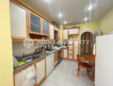 Apartment 3+1 with separate kitchen in the center of Alanya, 50 meters to the sea-id-1607-photo-3