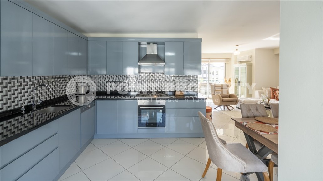 Atmospheric two-level apartment 50 meters from the sea, in the center of the European region of Alanya - Lower Oba-id-7839-photo-6