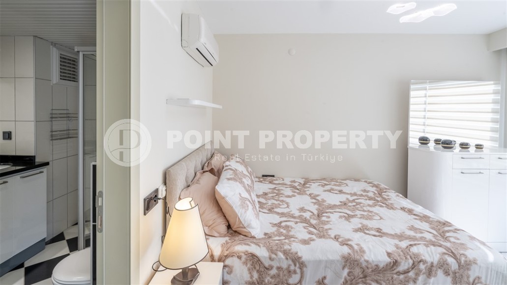 Atmospheric two-level apartment 50 meters from the sea, in the center of the European region of Alanya - Lower Oba-id-7839-photo-11