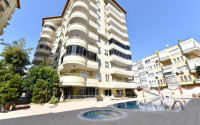 Four-room furnished apartment with large balconies, 300 meters to the central beach of Alanya, 170m2-id-1608-photo-1