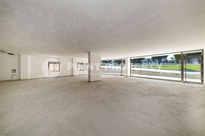 New four-storey building for commercial outlets in the prestigious resort area of Alanya - Kestel-id-7842-photo-7