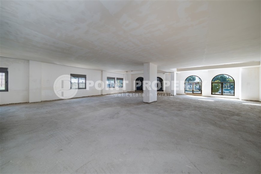 New four-storey building for commercial outlets in the prestigious resort area of Alanya - Kestel-id-7842-photo-10