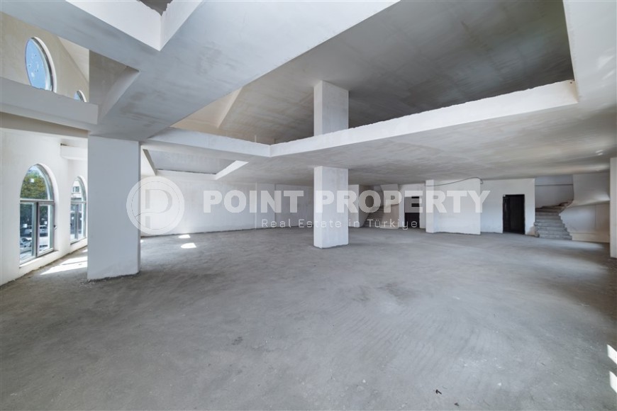 New four-storey building for commercial outlets in the prestigious resort area of Alanya - Kestel-id-7842-photo-12