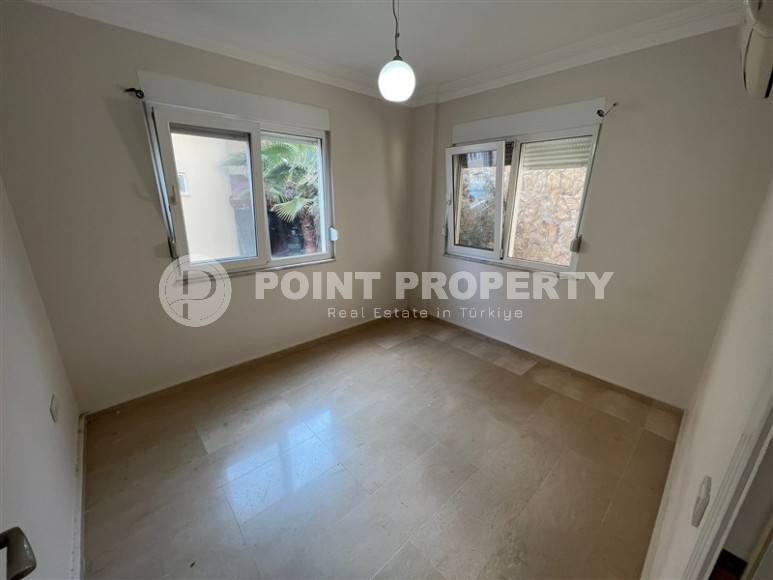 Large three-storey villa 5+1, with a total area of 300 m2, one and a half kilometers from the center of Alanya-id-7844-photo-7