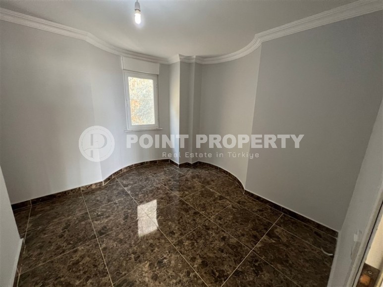 Large three-storey villa 5+1, with a total area of 300 m2, one and a half kilometers from the center of Alanya-id-7844-photo-8