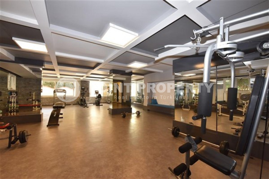 Four-room furnished apartment with large balconies, 300 meters to the central beach of Alanya, 170m2-id-1608-photo-10