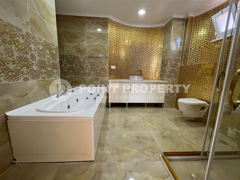 Large three-storey villa 5+1, with a total area of 300 m2, one and a half kilometers from the center of Alanya-id-7844-photo-11