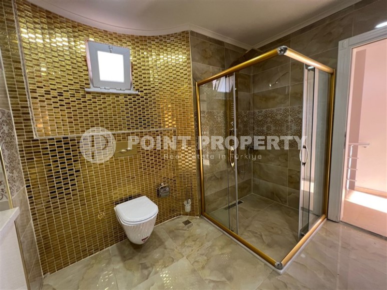 Large three-storey villa 5+1, with a total area of 300 m2, one and a half kilometers from the center of Alanya-id-7844-photo-15