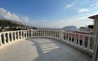 Large three-storey villa 5+1, with a total area of 300 m2, one and a half kilometers from the center of Alanya-id-7844-photo-18