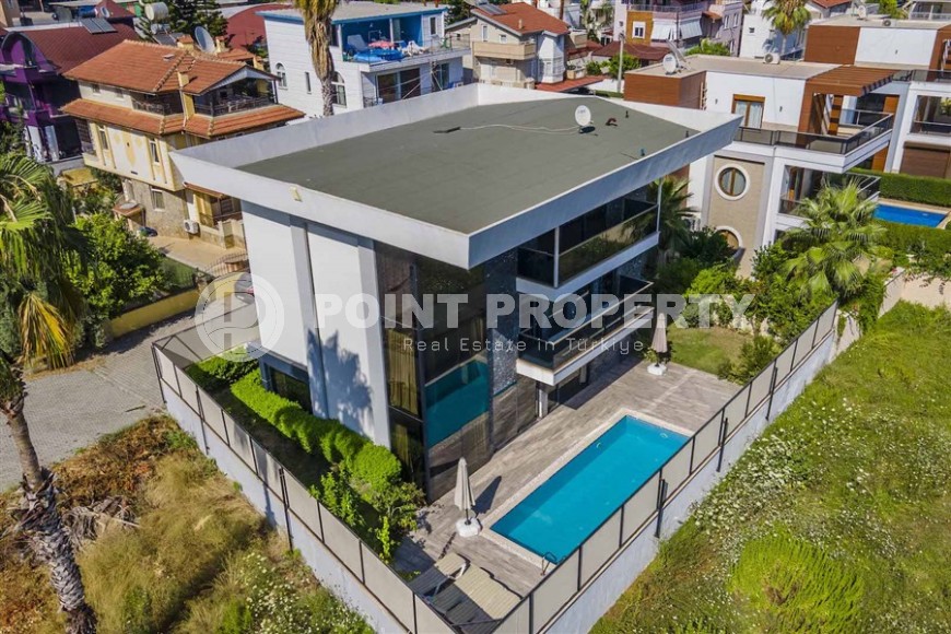 Современная трехэтажная вилла 2020 года постройки с бассейном и садом, в 200 метрах от моря-id-7845-фото-3