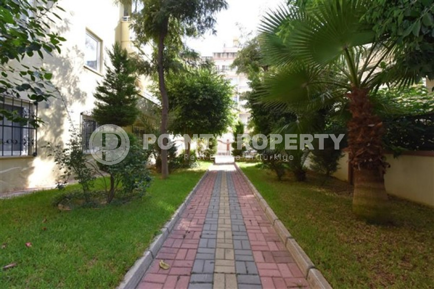 Four-room furnished apartment with large balconies, 300 meters to the central beach of Alanya, 170m2-id-1608-photo-12