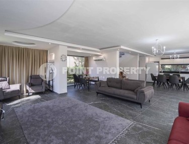 Современная трехэтажная вилла 2020 года постройки с бассейном и садом, в 200 метрах от моря-id-7845-фото-5