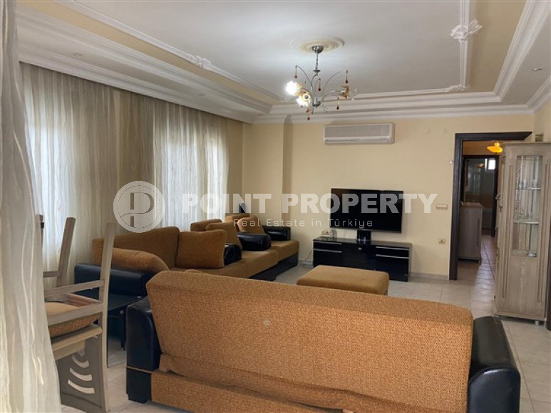 Отличный вариант для отдыха и жизни в центре Алании.  Апартаменты 4+1, 230м2. До моря 400м-id-1609-фото-2