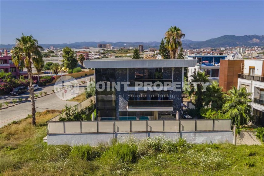 Современная трехэтажная вилла 2020 года постройки с бассейном и садом, в 200 метрах от моря-id-7845-фото-30