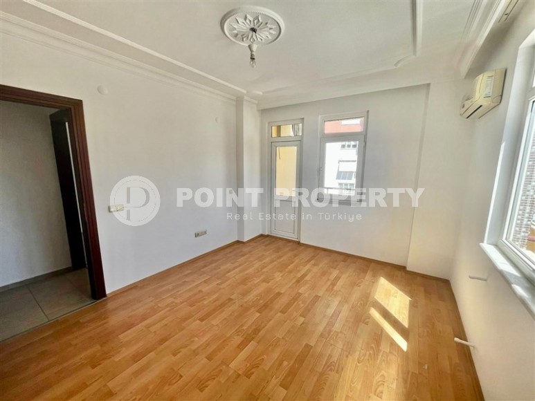 Просторная линейная квартира 3+1, общей площадью 140 м2, на 2-м этаже в резиденции 2010 года постройки-id-7848-фото-9