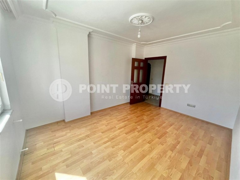 Просторная линейная квартира 3+1, общей площадью 140 м2, на 2-м этаже в резиденции 2010 года постройки-id-7848-фото-10