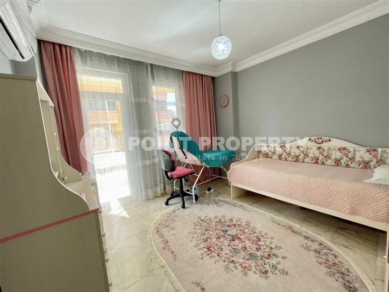 Comfortable 2+1 apartment with furniture and household appliances 300 meters from the sea, in the center of Mahmutlar-id-7849-photo-5