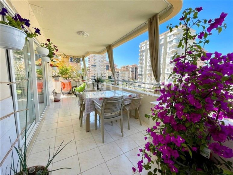 Comfortable 2+1 apartment with furniture and household appliances 300 meters from the sea, in the center of Mahmutlar-id-7849-photo-10