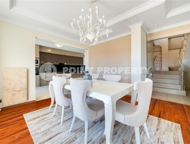 Современная двухуровневая квартира 3+2, общей площадью 210 м2, в центре благоустроенного района Аланьи - Тосмур-id-7850-фото-3