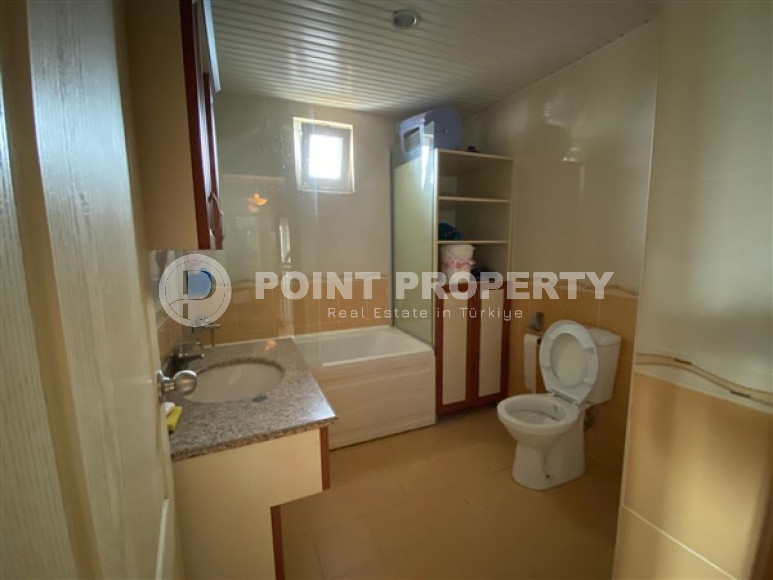 Отличный вариант для отдыха и жизни в центре Алании.  Апартаменты 4+1, 230м2. До моря 400м-id-1609-фото-11