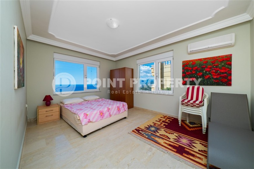 Панорамная трехэтажная вилла с роскошным видом на море, в престижном районе Аланьи - Каргыджак-id-7852-фото-9