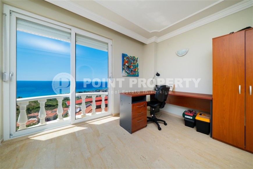 Панорамная трехэтажная вилла с роскошным видом на море, в престижном районе Аланьи - Каргыджак-id-7852-фото-13