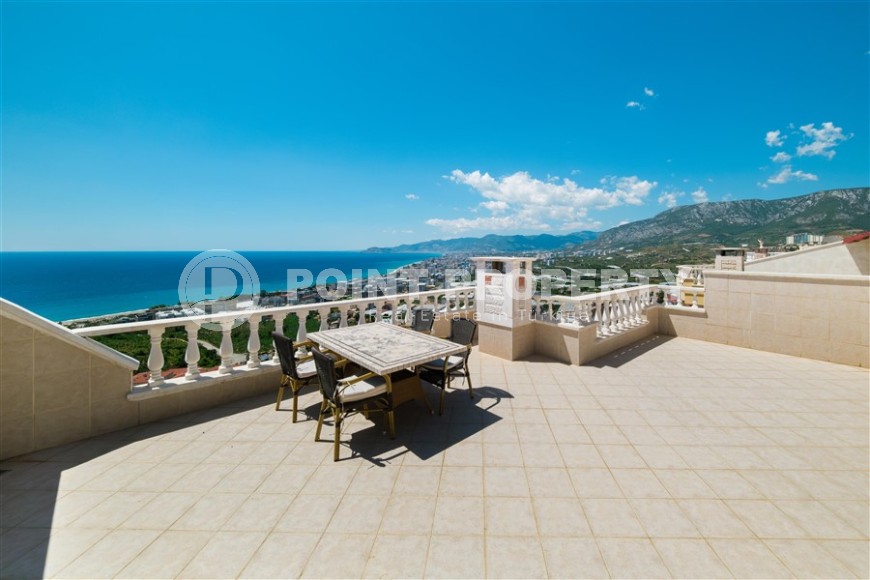 Панорамная трехэтажная вилла с роскошным видом на море, в престижном районе Аланьи - Каргыджак-id-7852-фото-23