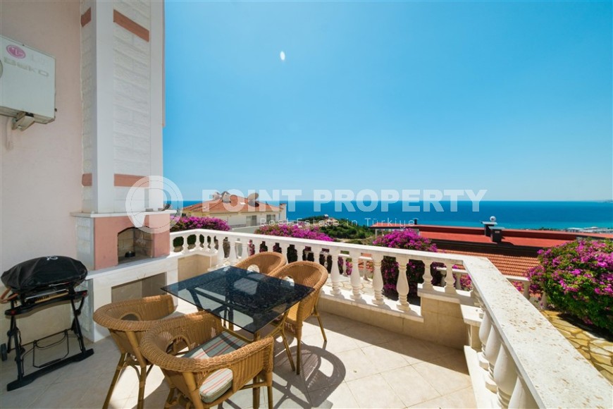 Панорамная трехэтажная вилла с роскошным видом на море, в престижном районе Аланьи - Каргыджак-id-7852-фото-25