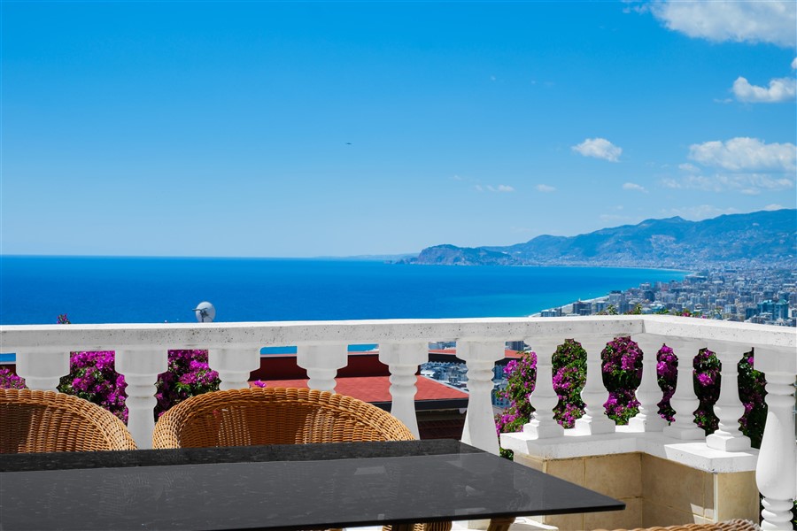 Панорамная трехэтажная вилла с роскошным видом на море, в престижном районе Аланьи - Каргыджак-id-7852-фото-28