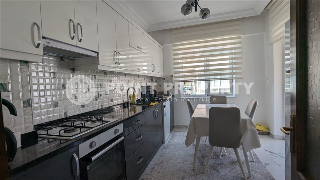 Spacious apartment with fine finishing, on the 4th floor in a building built in 2008-id-5745-photo-3