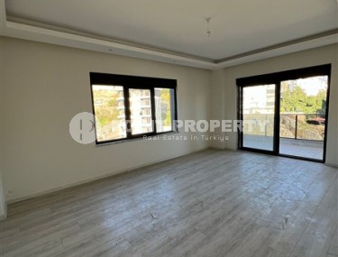 Просторная линейная квартира 3+1, общей площадью 140 м2, в перспективном районе Аланьи - Чиплаклы-id-7865-фото-3