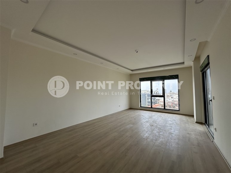 Новая квартира с чистовой отделкой на 2-м этаже в резиденции 2022 года постройки, в 1200 метрах от моря-id-7867-фото-3