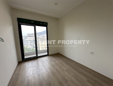 Новая квартира с чистовой отделкой на 2-м этаже в резиденции 2022 года постройки, в 1200 метрах от моря-id-7867-фото-4