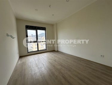 Новая квартира с чистовой отделкой на 2-м этаже в резиденции 2022 года постройки, в 1200 метрах от моря-id-7867-фото-5