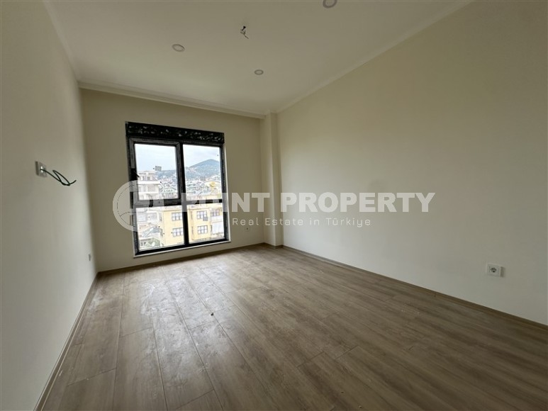 Новая квартира с чистовой отделкой на 2-м этаже в резиденции 2022 года постройки, в 1200 метрах от моря-id-7867-фото-5